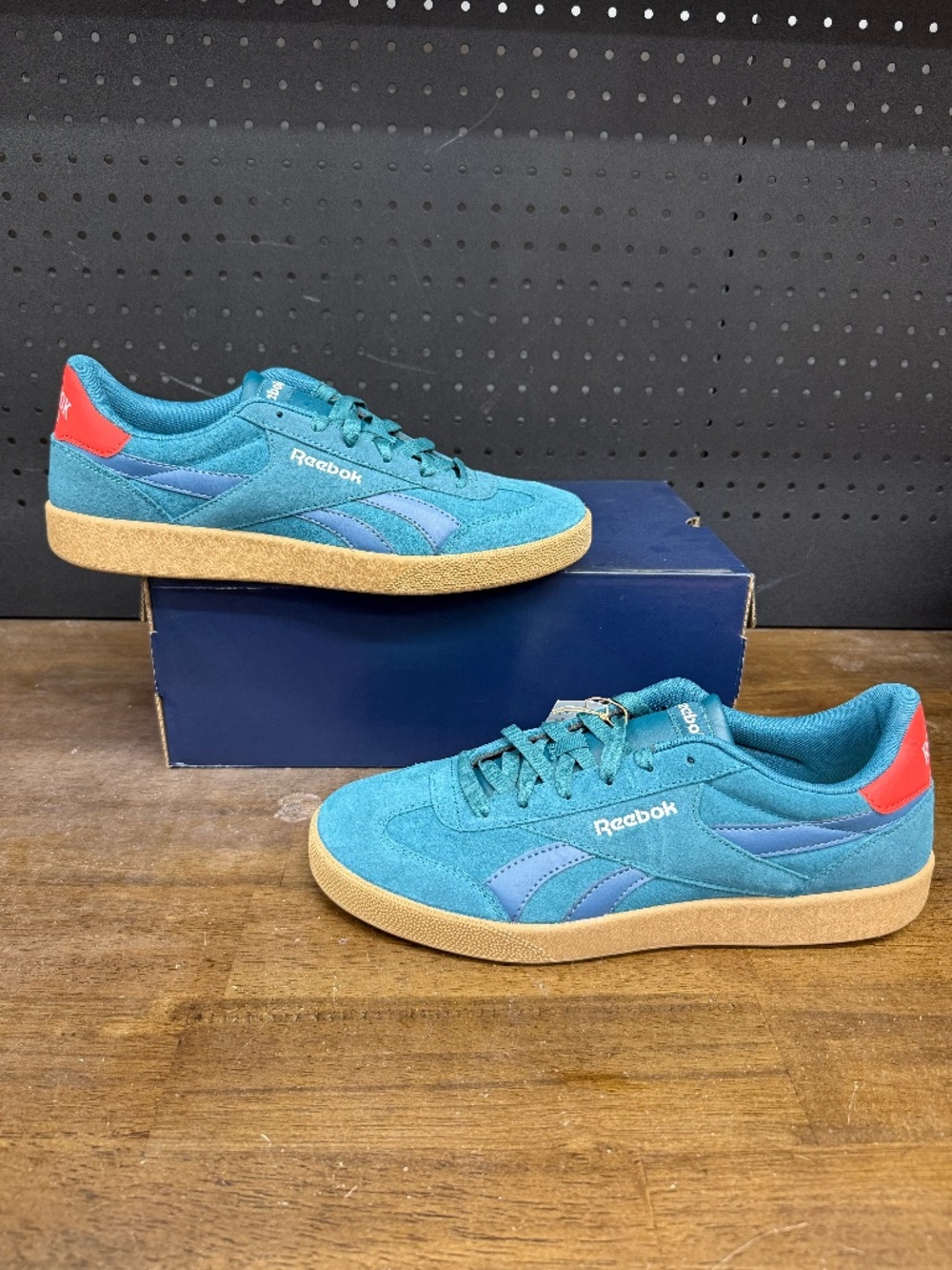 New W/O Box! Men's Reebok Smash Edge 'Retro Teal/Flash Orange/Shadow' Sneakers